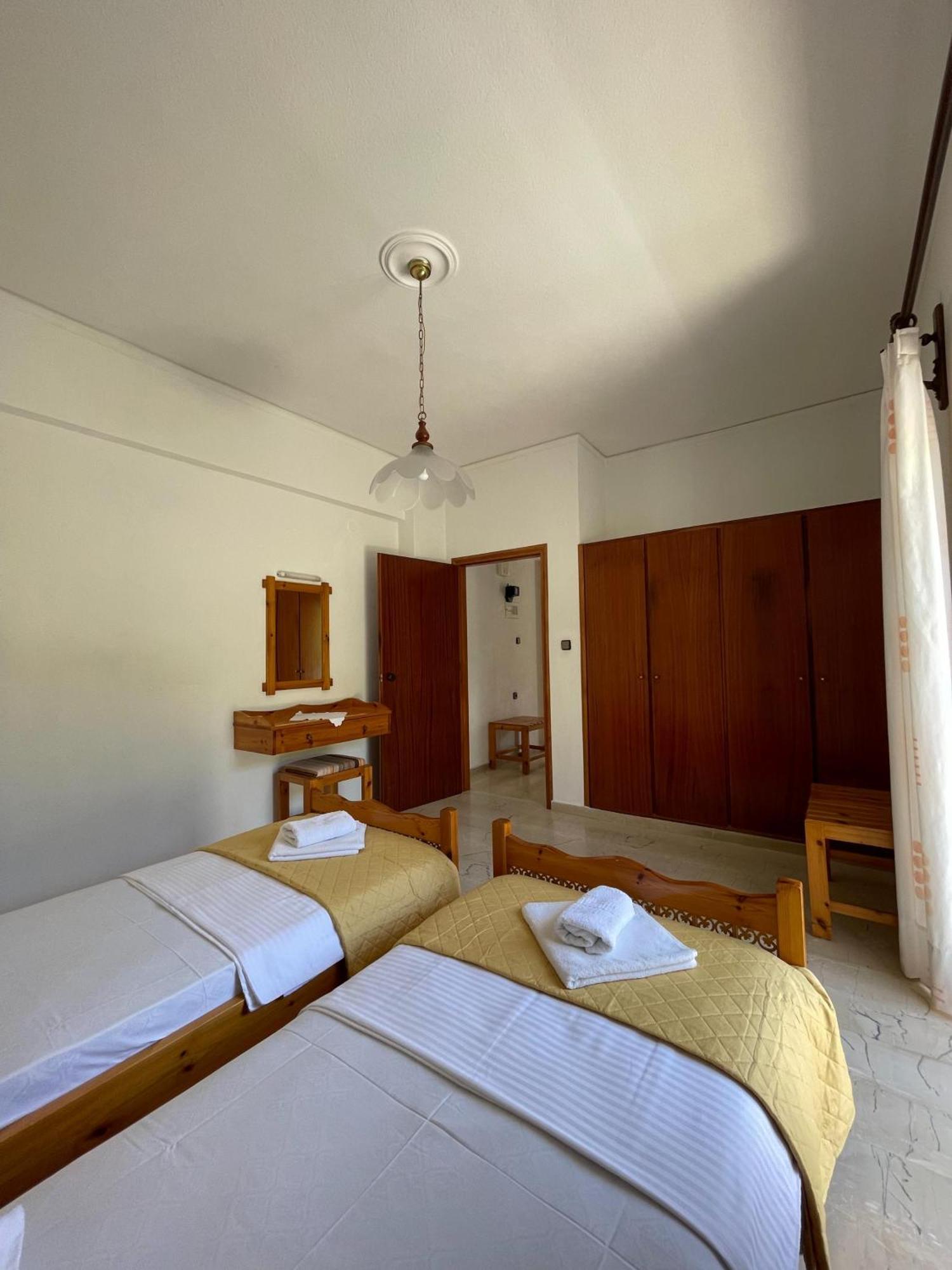 Aeolos Apartments คอลิมวาริออน ภายนอก รูปภาพ