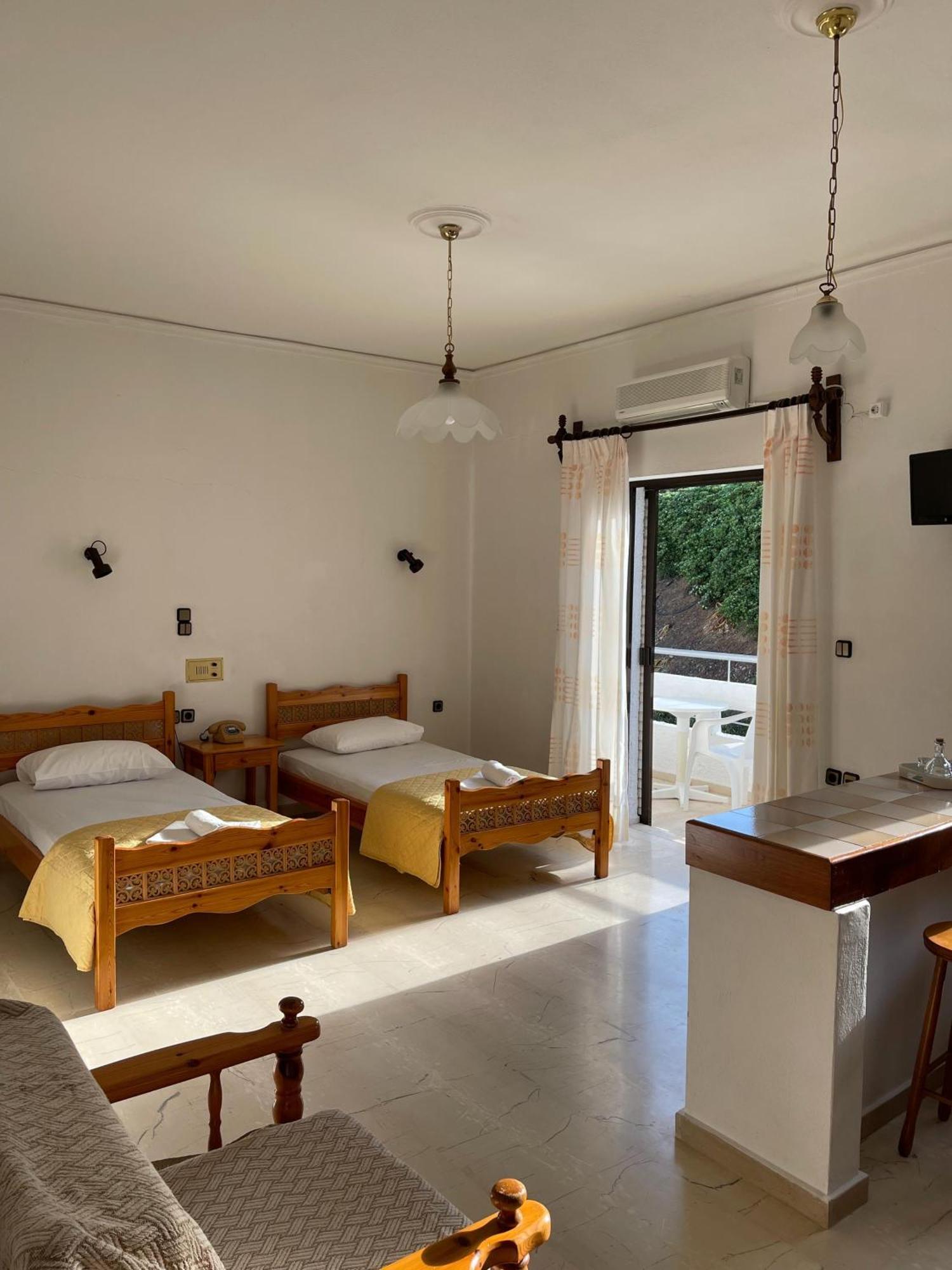 Aeolos Apartments คอลิมวาริออน ภายนอก รูปภาพ